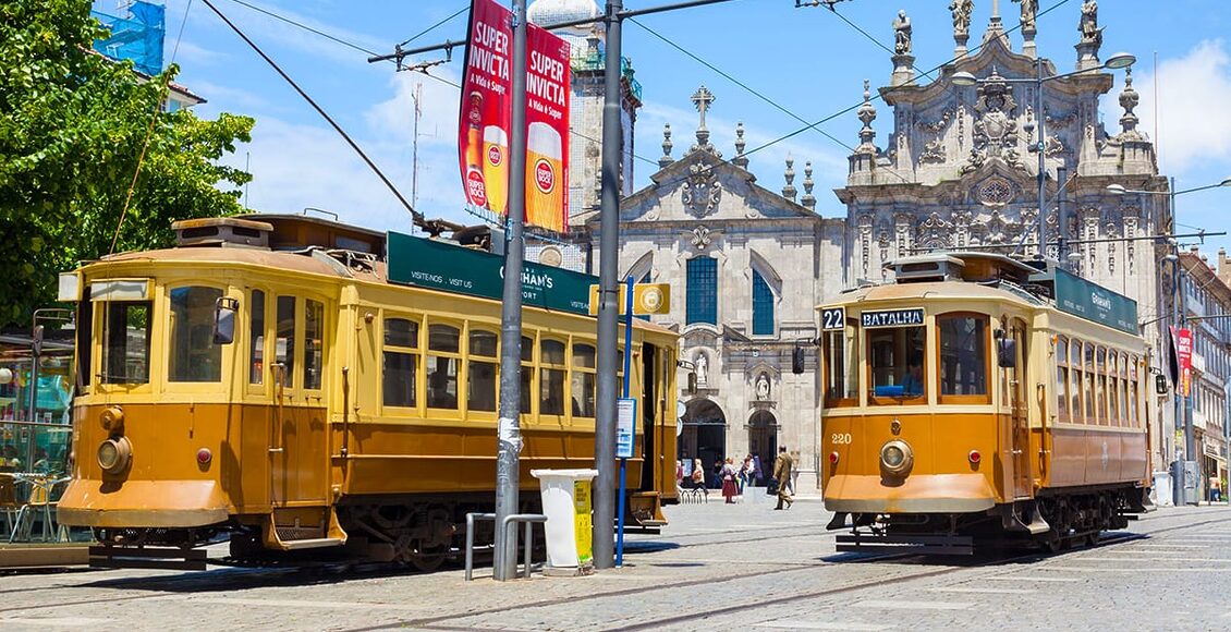 08-Staré tramvaje v ulicích Porta