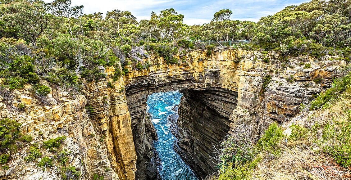 Neobvyklý geologický útvar v Tasman National Park