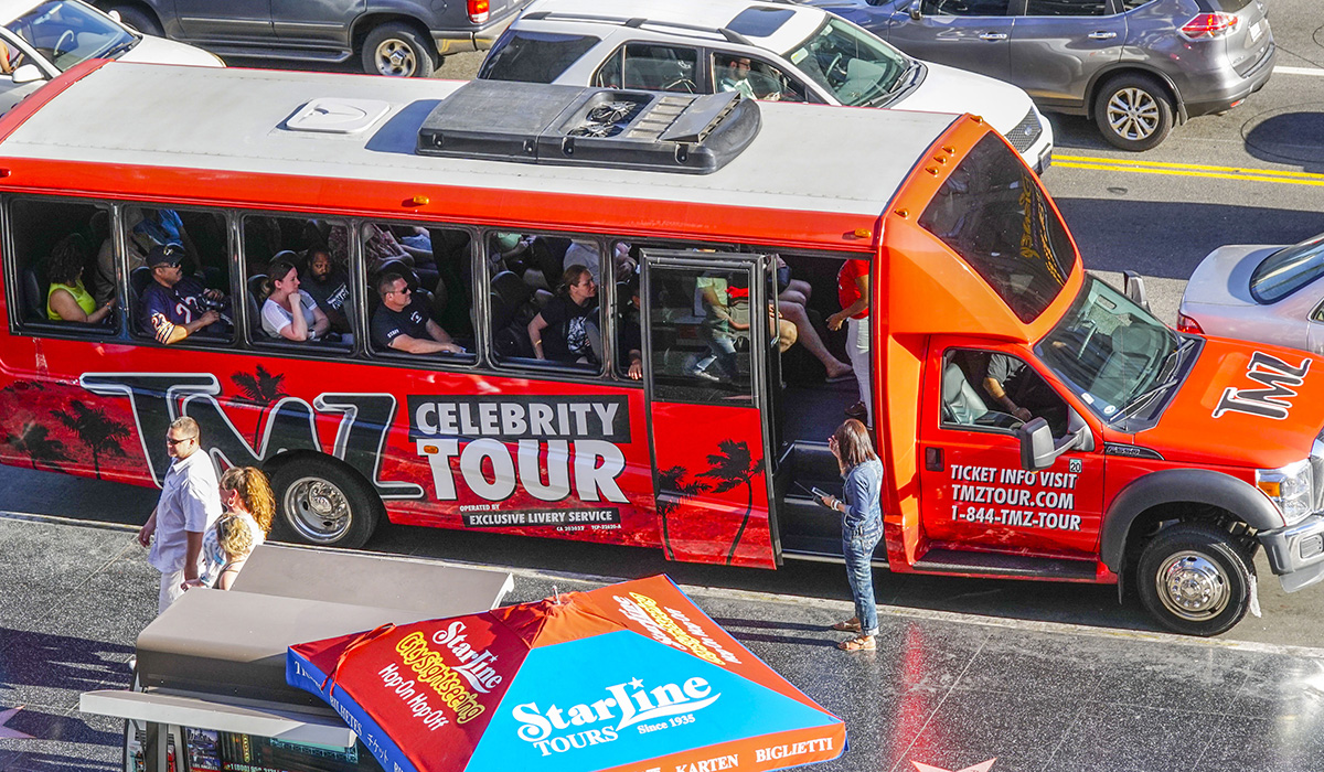 okružní jízdy Celebrity Tour autobusy