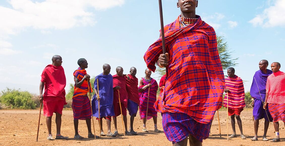 Masajové-hlídají-Amboseli_Ivan-Mateev_62167331_xl