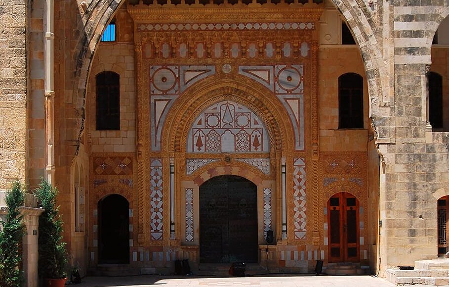Peripitus – Bait ed Din_entrance_door_2009