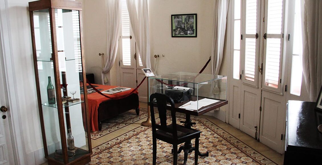 Ambos-Mundos-and-Hemingway’s-room-8390471266_0209d13bde_o