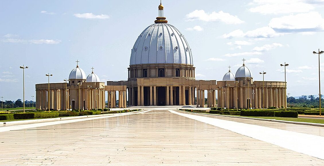 Notre-Dame-de-la-Paix-de-Yamoussoukro—1