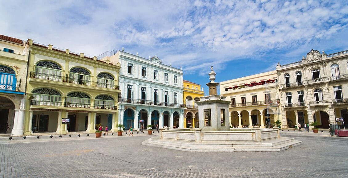 Old-Havana-plaza-Vieja-11274172_l