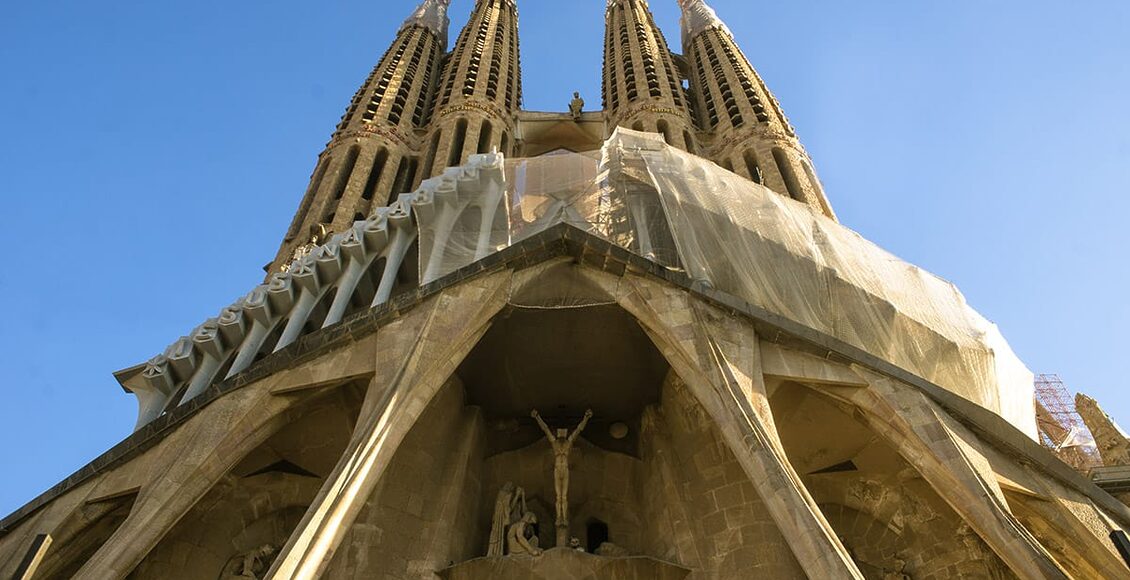 Sagrada-Familia-48978716_l