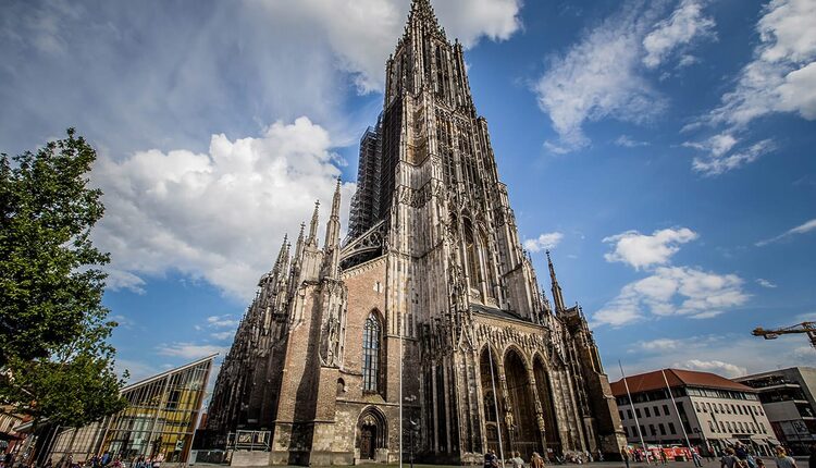 Katedrála v Ulmu - 10 nejvyšších katolických kostelů a katedrál světa