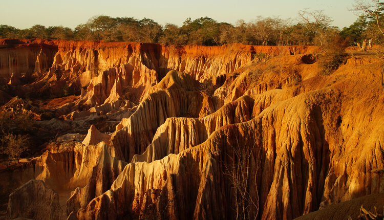 Silversands beach, Robinson Island a Marafa (Hell's Kitchen) tour by Silversands beach, Robinson Island a Marafa (Hell's Kitchen) tour by Onesmus Kai