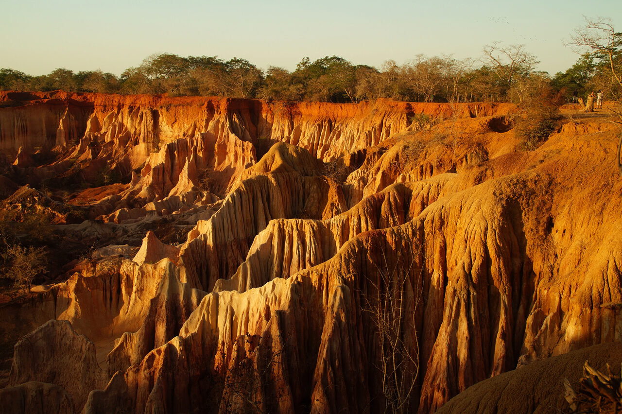 Silversands beach, Robinson Island a Marafa (Hell's Kitchen) tour by Silversands beach, Robinson Island a Marafa (Hell's Kitchen) tour by Onesmus Kai