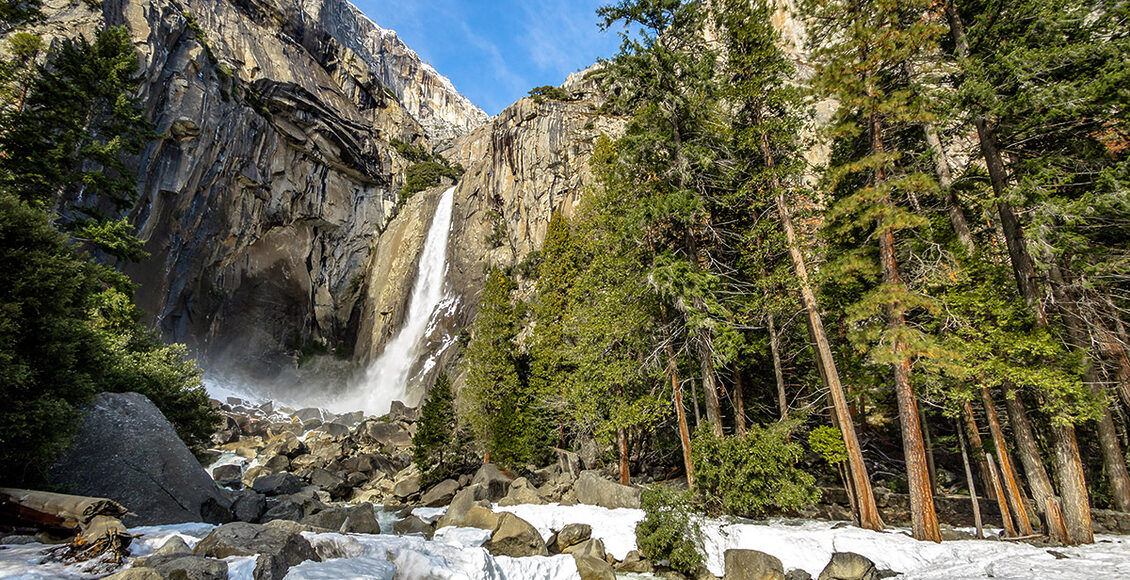 Lower-Yosemite-Falls-at-winter-77369091_l