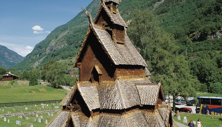 Stavkirke v Borgundu