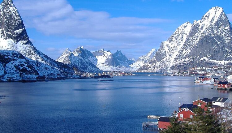 Reinefjord na Lofotech