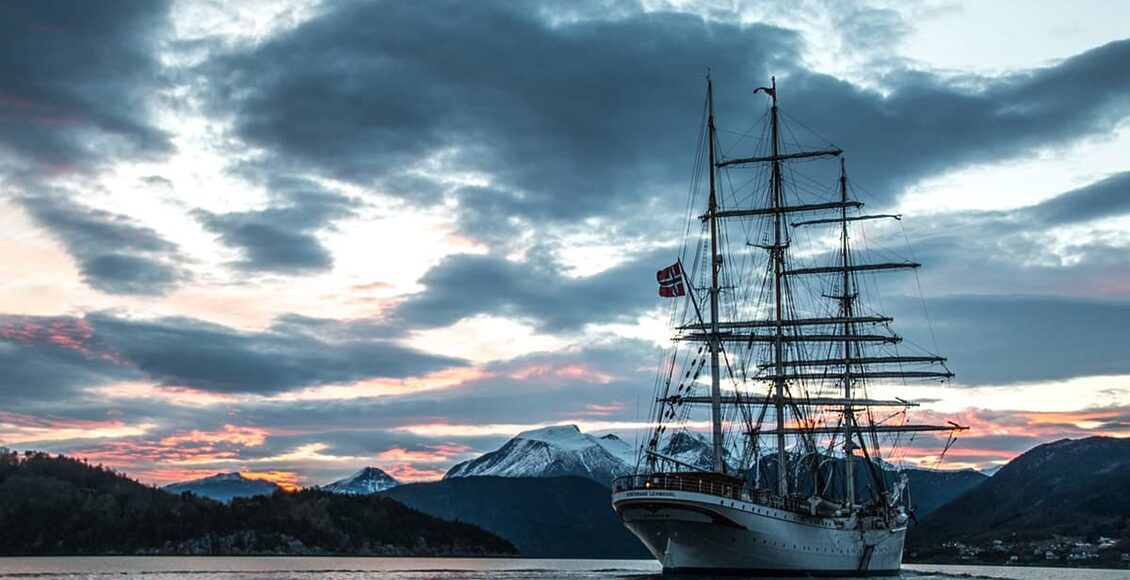 Ski-Sail-FjordNorway-Sunrise-72-4706263_1500