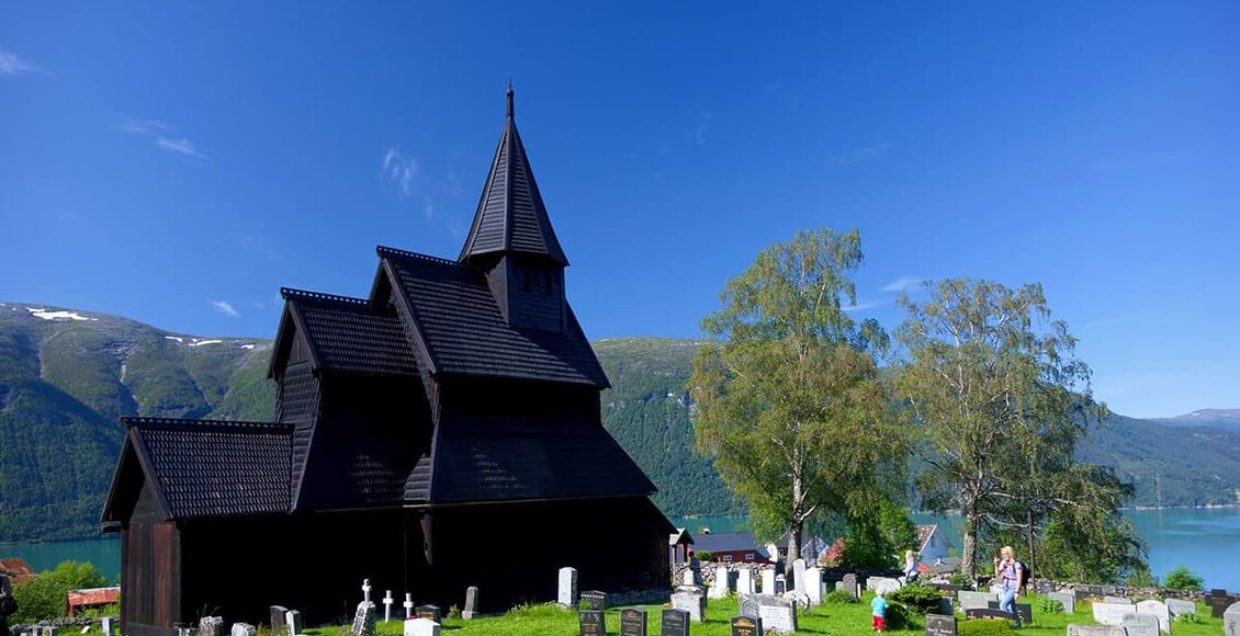 Urnes-stavkyrkje-05-380627_1500