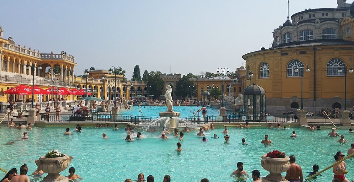 szechenyi-spa-baths-1137059