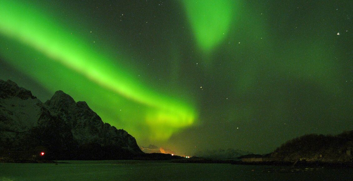 Northern Lights in Lofoten 1601063-92894_1500