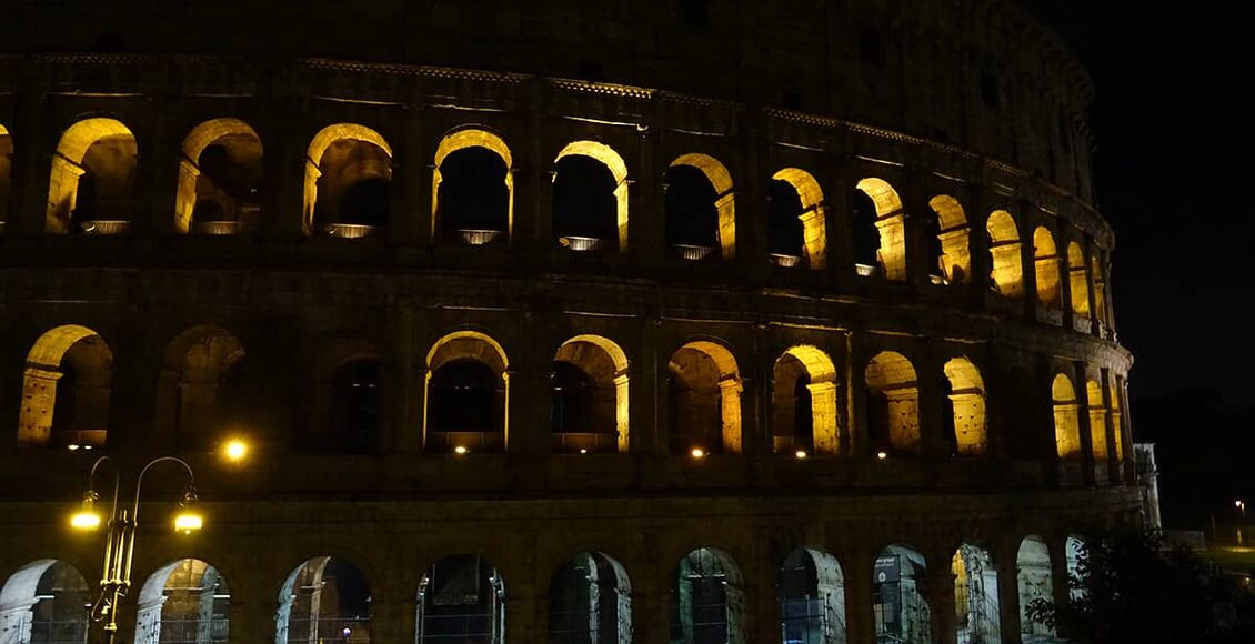Koloseum-v-noci