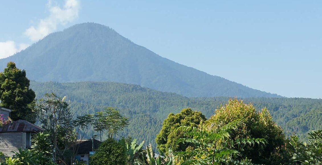 gunung-agung-211559_1920