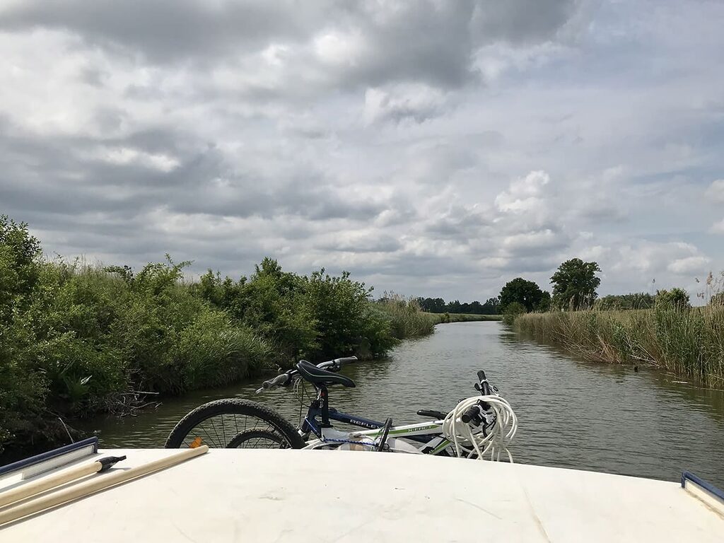 Kolo si s sebou můžete vzít i na houseboat