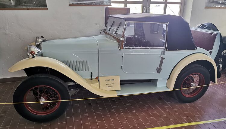 Expozice historických automobilů Aero